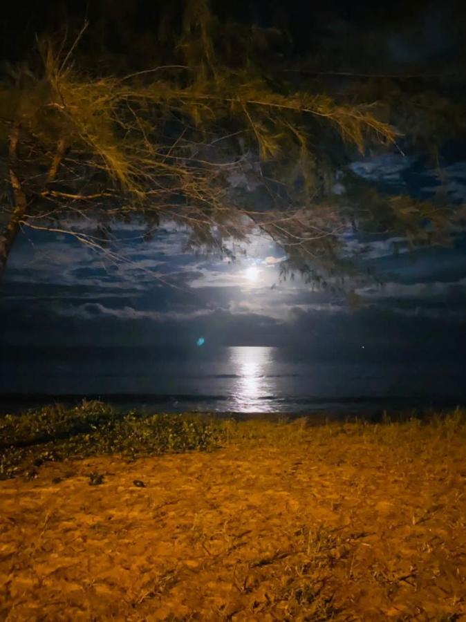 Paka Tamim Seaview Hotel Buitenkant foto