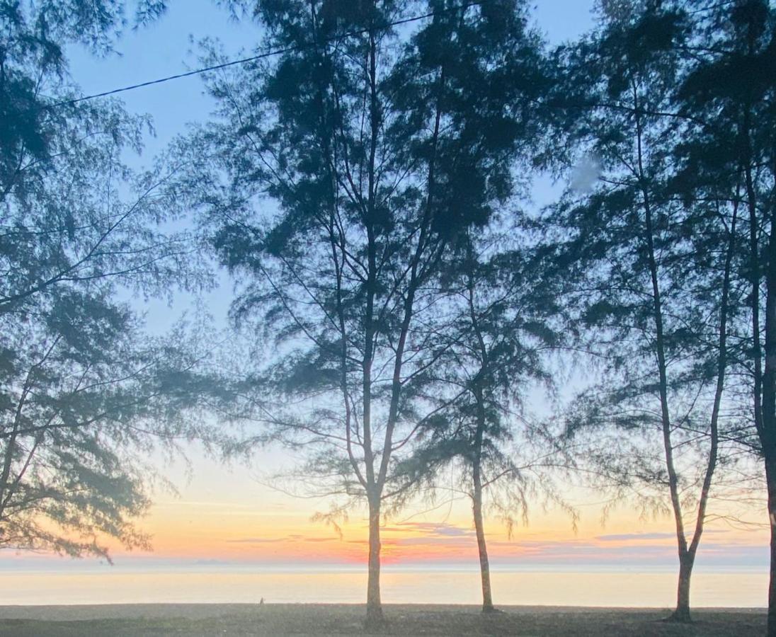 Paka Tamim Seaview Hotel Buitenkant foto