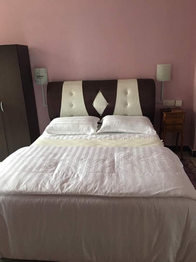 Paka Tamim Seaview Hotel Buitenkant foto